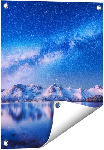 Gards Tuinposter Melkweg bij Besneeuwde Bergen - 40x50 cm - Tuindoek - Tuindecoratie - Wanddecoratie buiten - Tuinschilderij