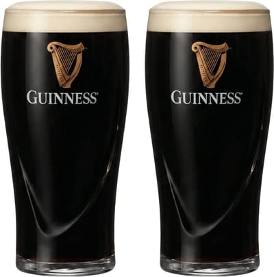Guinness Bierglazen Pint 500 ml - Set van 2 glazen voor bier - Ideaal voor feestjes en samen genieten - Vaatwasserbestendig - Transparant glas - Hoogte 159 mm, Diameter 79 mm - Glaswerk - Merk Bierglazen