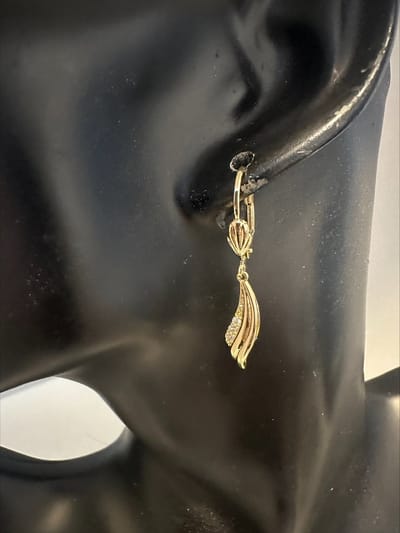 Elegante cubic zirkonia oorhangers | Make up | Parfum | Moederdag | Verjaardagscadeau| Cadeautje| Valentijnsdag| Kado | sieraden | vaderdag | oorbellen | oorsieraden