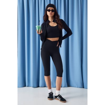 Dames DSGN Studio Ultra Sculpt Wrap Taille Capri Legging | Zwart | Maat: 3XL