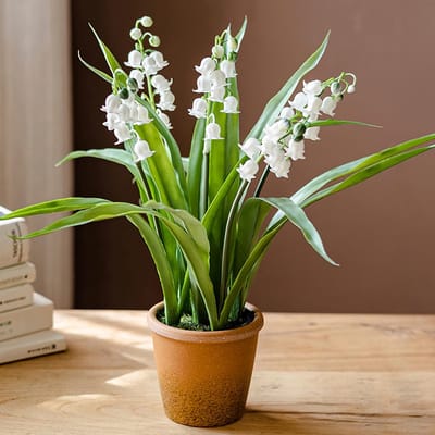 Dailygoods- Kunstlelie Realistisch - Nepplanten voor Binnen/Buiten - Kunstbloemen - Huisdecoratie - Kleine Witte Bloemen - Zorgvuldig Vervaardigd - Nepplant