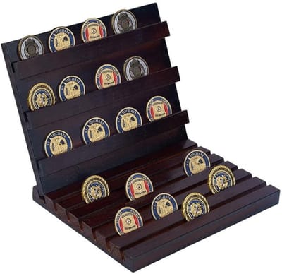 Muntenrek Houten Displayhouder - 9 Rijen - Herdenkingsmunt Houder - Kokosnootbruin - Verzamelaars - Afmetingen 240 x 190 x 200 mm - Muntenhouder