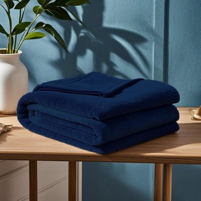 Zachte Fleece Deken 140 x 220 cm voor Slaapkamer, Camping en Kinderen - Marineblauw