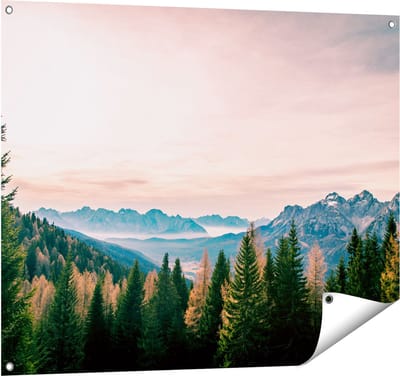 Gards Tuinposter Bos met Bomen bij Bergen Landschap - 100x80 cm - Tuindoek - Tuindecoratie - Wanddecoratie buiten - Tuinschilderij