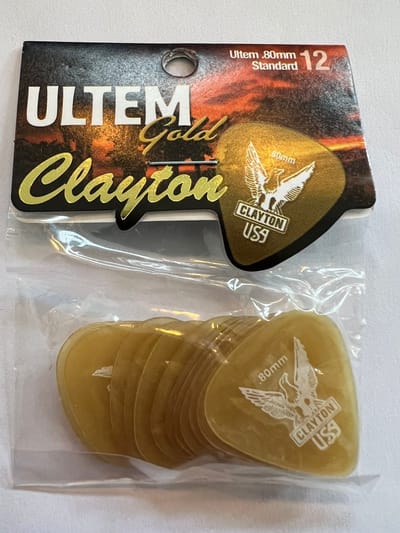Clayton - Ultem Gold - standaard plectrum 0.80 mm 12-pack