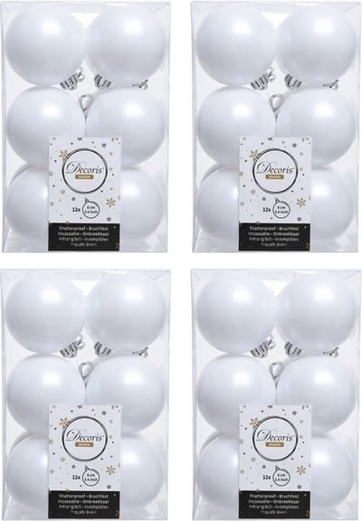 48x Winter witte kunststof kerstballen 6 cm - Mat- Onbreekbare plastic kerstballen - Kerstboomversiering winter wit