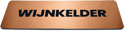 Deurbordje Brons/Koper-look met tekst wijnkelder - Formaat 150 x 50 mm x 1,6 mm - Zelfklevend | Luxe uitstraling | Geborstelde Koper/Brons toplaag | Gratis Verzending | Decoporta