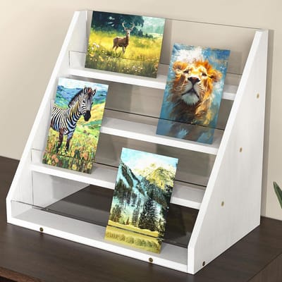 NiHome 4-Tier Bamboe & Acryl Wenskaart Display Stand voor Kaarten, Foto's, Ansichtkaarten - Stijlvolle Showcase Organizer met Hoge Transparante Panelen voor Thuis, Bruiloft, Verjaardag Decor &