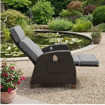 Ligstoel Rotan – Verstelbare Relaxligstoel met Zitkussen, Luxe Tuinligstoel voor Binnen & Buiten, Comfortabel Zonnebed, Bruin Rotan met Beige Kussen – Bella