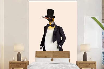 Behang - Fotobehang Pinguïn - Dier - Hoed - Colbert - Zwart - Breedte 200 cm x hoogte 300 cm