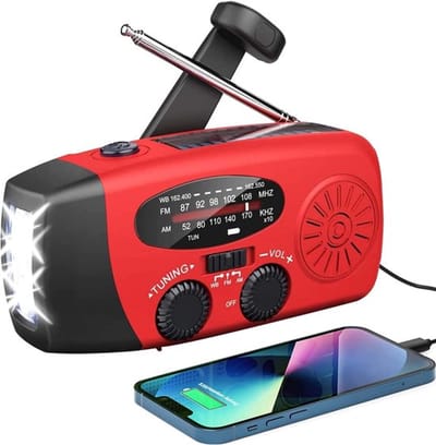 Draagbare noodradio - Powerbank 2000 mAh - Zaklamp - Solar opwindbaar - SOS alarm - USB-C kabel - Noodpakket - Kunststof - rood