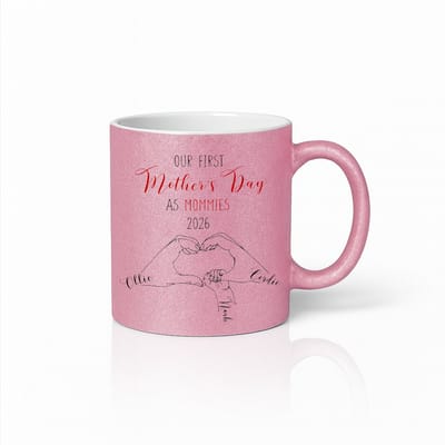 Roze Koffiemok Eerste Moederdag als Mama's 2026 - Met Eigen Namen - Moederdag Herinnering