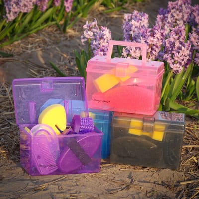 Harry's Horse Mini Giftbox - Antraciet - poetskist poetsbox poetsspullen paarden poetsen borstelen