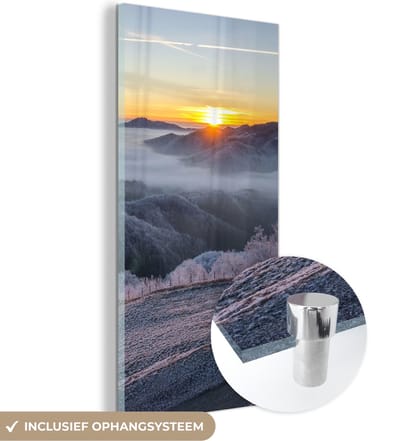 MuchoWow® Glasschilderij 20x40 cm - Schilderij acrylglas - Winter - Bergen - Zon - Avond - Foto op glas - Schilderijen