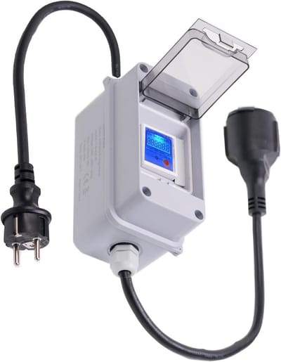 Draagbare 230 V Stroommeter met Resetknop en IP65 Waterdichte Behuizing voor Campers en Elektrische Voertuigen