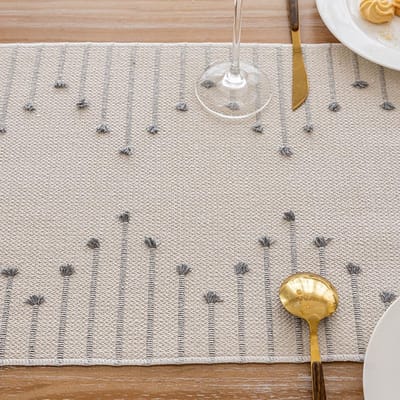 Dailygoods- Tafelloper Ademend - Katoenen Tafelloper - Eetkamerloper - Gemakkelijk te Reinigen - Kwastjes - Hoogwaardige Stof - Tafelkleed