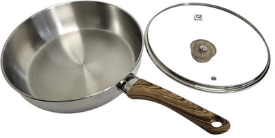 RVS hapjespan Silvara 26 cm van 18/10 edelstaal met deksel. Inhoud 3,6 liter