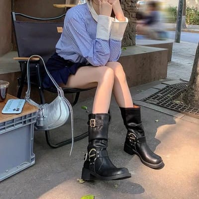 Dameslaarzen Britse Stijl Zacht Leer Gesp Ridderlaarzen Ronde Neus Retro Middenkuit Comfort Antislip Hoge Hak Dameslaarzen 36