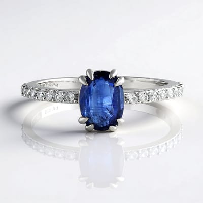 Cavill - Elegante Zilveren Ring 925 Sterling Zilver Geplatineerd - Nepalese Ovale Kyaniet 1,4 ct - Met 18 Zirkonen 0,38 ct - Blauw & Tijdloos Sieraad