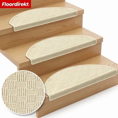 Floordirekt Trapmat Monaco - Antislip Stufenmat van Polypropyleen - Halfronde Vorm - 15 Stuks - 23,5 x 65 cm - Creme - Robuust, Geluiddempend & Onderhoudsvriendelijk - Ideaal voor Veilige en Comfortabele Trappen