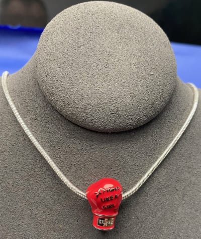 My Sweet Romance® – Bokshandschoen Bedel Zilver voor Dames – Ketting 50 cm – Afmeting Bedel 16 x 12 mm – Sterling Zilver 925