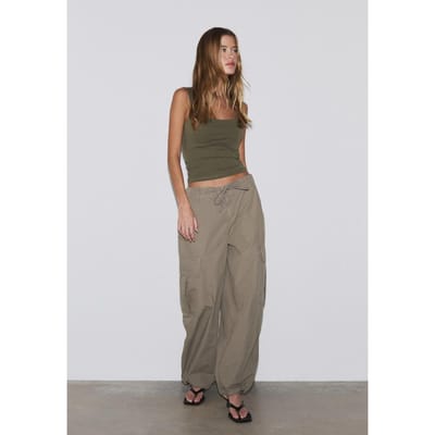 Stradivarius T-shirt met brede bandjes  Kaki XL