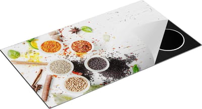 Chefcare Inductie Beschermer Kruidenbakjes op een Witte Houten Tafel - 95x50 cm - Afdekplaat Inductie - Kookplaat Beschermer - Inductie Mat
