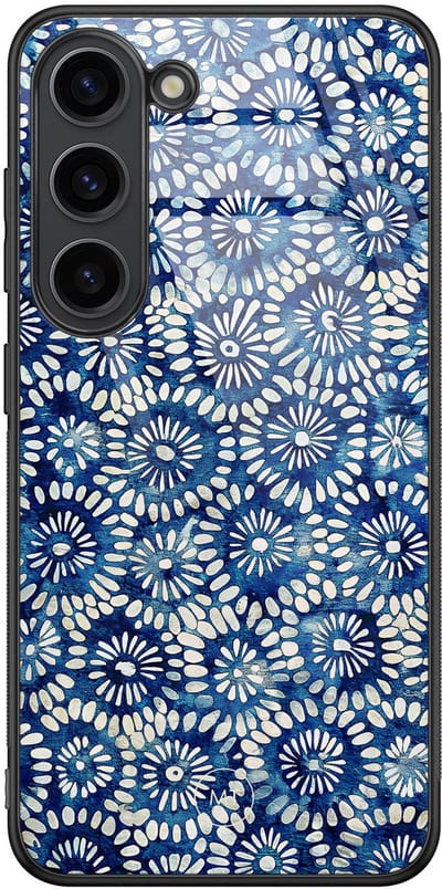 Hoesje geschikt voor Samsung Galaxy S23 - Azure daisies - Hard Case Zwart Back Cover - Bloemen - Blauw - Mooie Telefoonhoesjes