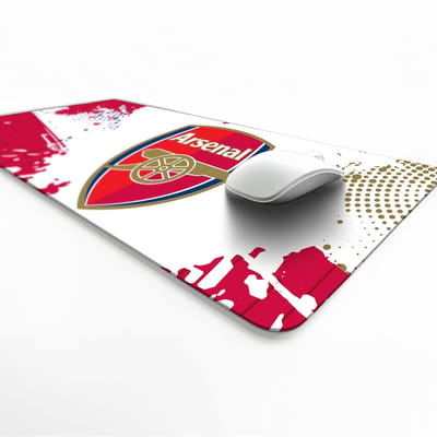 Grote Bureauonderlegger Voetbalclub - Volledig Logo op Kleurrijke Splash - 43 x 90 cm