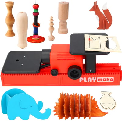 PLAYmake 4-in-1 Houtbewerking Set voor Kinderen - Veilige Materialen voor Kinderen - Houtsnijset - Speelgoed Gereedschapset - Houten Educatief Montessori Speelgoed - Werkbank DIY - Cadeau voor Jongens en Meisjes - 5, 6, 7, 8, 9, 10+ Jaar - Crafts&Co