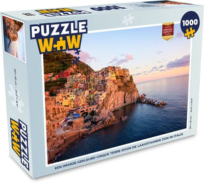 Puzzel Een oranje gekleurd Cinque Terre door de laagstaande zon in Italië - Legpuzzel - Puzzel 1000 stukjes volwassenen