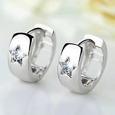 Huitan Kleine Ronde Oorbellen voor Heren/Dames Glanzende Witte Zirkonia Eenvoudig Stijlvol Dagelijks Draagbare Oorbel Unisex Mode Sieraden gray