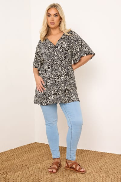 Yours Wikkeltop Met Bloem En Bladerprint In Zwart Size 48