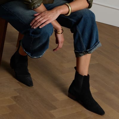 Manfield - Dames - Zwarte suède chelsea boots - Maat 37