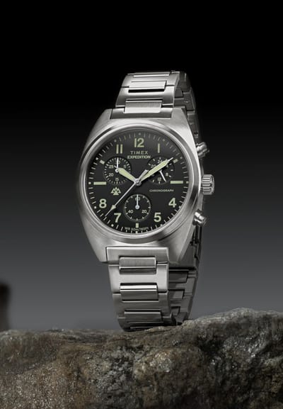 Timex Expedition Capstone Chronograph Quartz Chronograaf Horloge Zilverkleurig En Zwart Kast Gemaakt Van 100% Roestvrij Staal En Een Armband Van 100% Roestvrij Staal 41 TW2Y61200AJ, TW2Y61300AJ