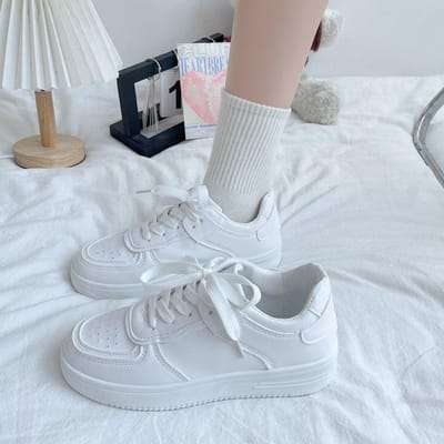 Zomer Nieuwe Muffin Zachte Zool Effen Kleur Leren Bovenwerk Lichtgewicht Middelbare School Meisjes Studentenschoenen Dames Casual Sport Witte Schoenen 39