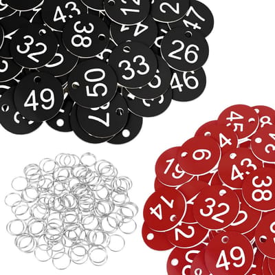 Kunststof Nummerborden Set van 100 stuks voor Identificatie en Organisatie, Waterdichte ID-tags met Sleutelringen, Voor Garderobe en Hotel, Zwart/Rood 1-50