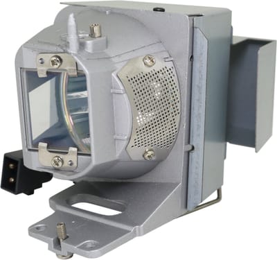 Beamerlamp geschikt voor de INFOCUS IN2130 beamer, lamp code SP-LAMP-101. Bevat originele UHP lamp, prestaties gelijk aan origineel.