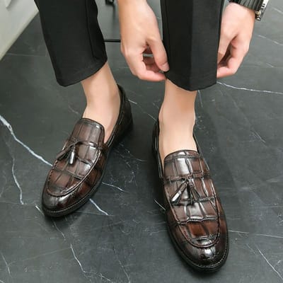 Chaussures Habillées pour Hommes Messieurs Style Britannique Paty Cuir Chaussures de Mariage Hommes Mocassins Cuir Oxfords Chaussures Formelles Hombre 38 kaki