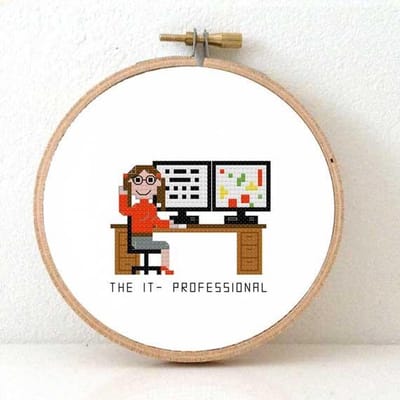 Vrouwlijke IT professional borduurpakket | Borduurpakket voor volwassenen | cadeau voor It-er maken | Borduurpakket inclusief borduurring, DMC borduurgaren, Aida borduurstof, borduurnaald en instructies
