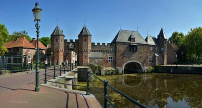 Fotobehang Amersfoort Koppelpoort 250 x 260 cm - € 175,--