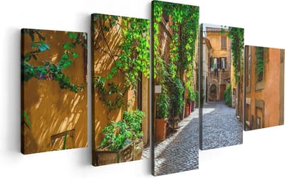Artaza Canvas Schilderij Vijfluik Straatje in Rome met Groene Planten - 100x50 - Foto Op Canvas - Canvas Print