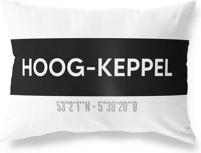 Tuinkussen HOOG-KEPPEL - GELDERLAND met coördinaten - Buitenkussen - Bootkussen - Weerbestendig - Jouw Plaats - Studio216 - Modern - Zwart-Wit - 50x30cm