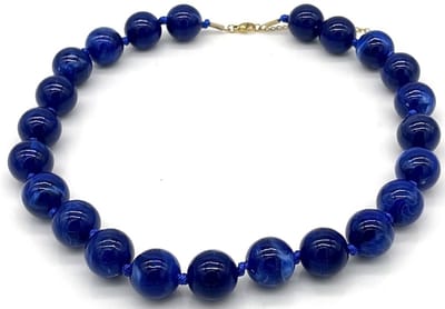 Ketting met acryl kralen - blauw - 47-55 cm