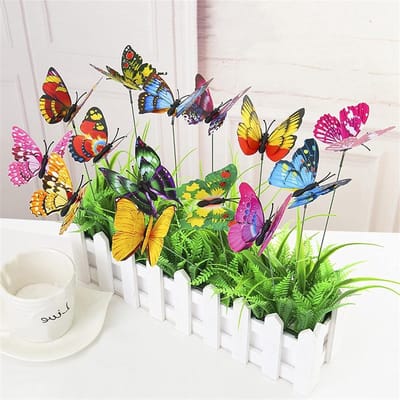 Tuinstokken Vlinders - Decoratie Stakes - Tuin Decoreren - Zwaaien in de wind - 68 x 25 cm - Willekeurige Kleuren
