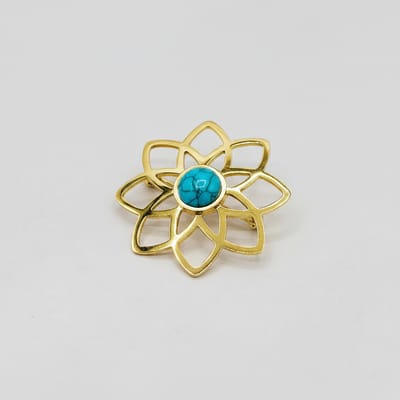 Dames Bloem Broche met Turquoise Steen – Goudkleurige Broche van Roestvrij Staal met Speldsluiting 3 x 3 cm