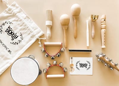 WoodyDoody Montessori Speelgoed Muziek Instrumenten Set van Hout Hoogwaardig Houten Speelgoed Instrumenten Set - Educatief Speelgoed Muziek Set 14 Delig van Hout - Leren Instrumenten Spelen Set - incl Linnen Opbergtas