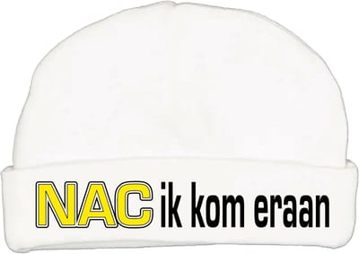Babymutsje met de tekst: NAC ik kom eraan !