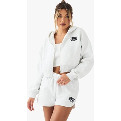 Dames Dsgn Studio Collegiate Geborduurd Sweat Short | Ash Grey | Maat: Small