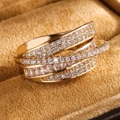 Hoge Kwaliteit Koper Ingelegd Zirconium Meerlaagse Ster Openingsring Dames Verguld 18k-Goud Koppel Vakantie Cadeau Ring Sieraden resizable brown